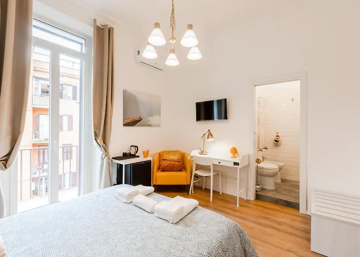 Lux House Guest 4* Rome