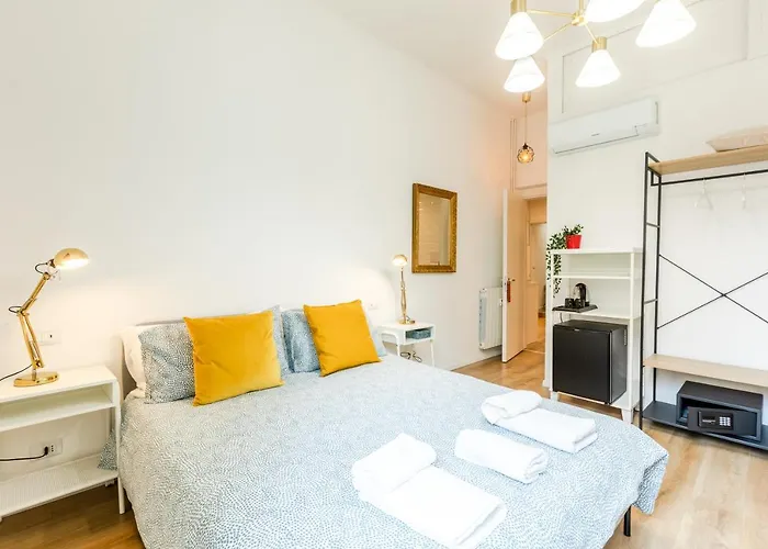 Lux House Guest 4*